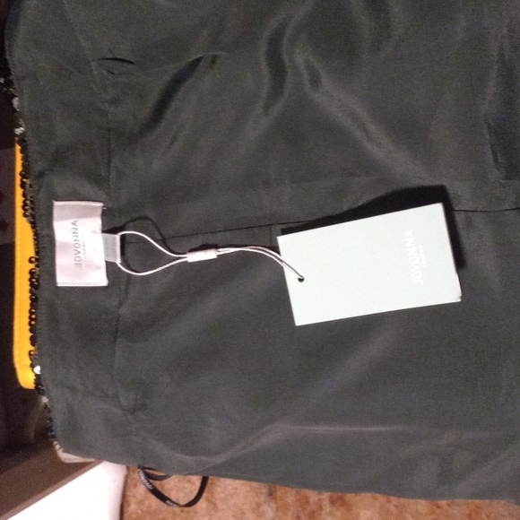 𝅺NWT Jovonna London Mini Skirt In Sequins - Picture 5 of 6